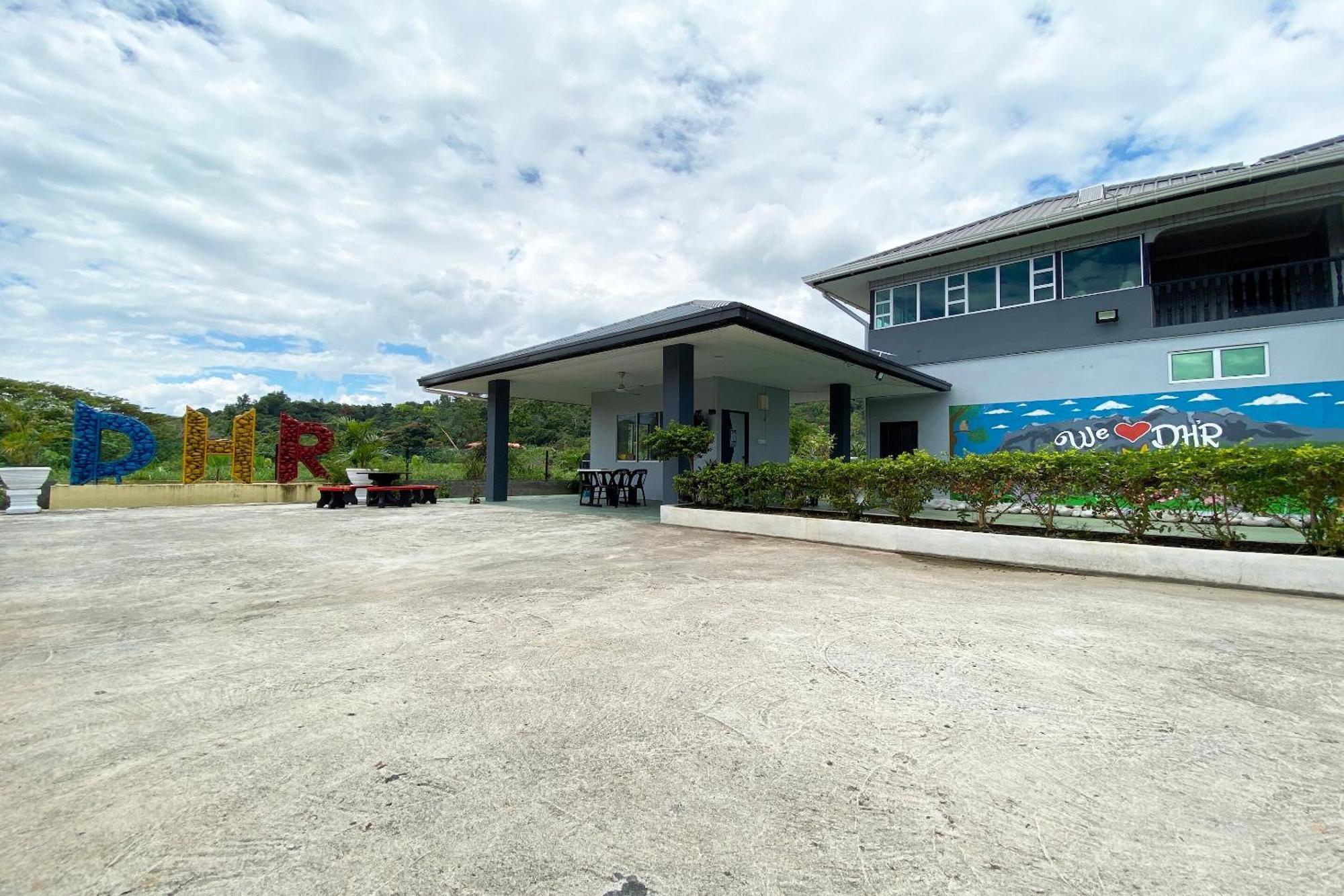 Oyo Home 90230 Dh Residence Kota Belud Екстериор снимка