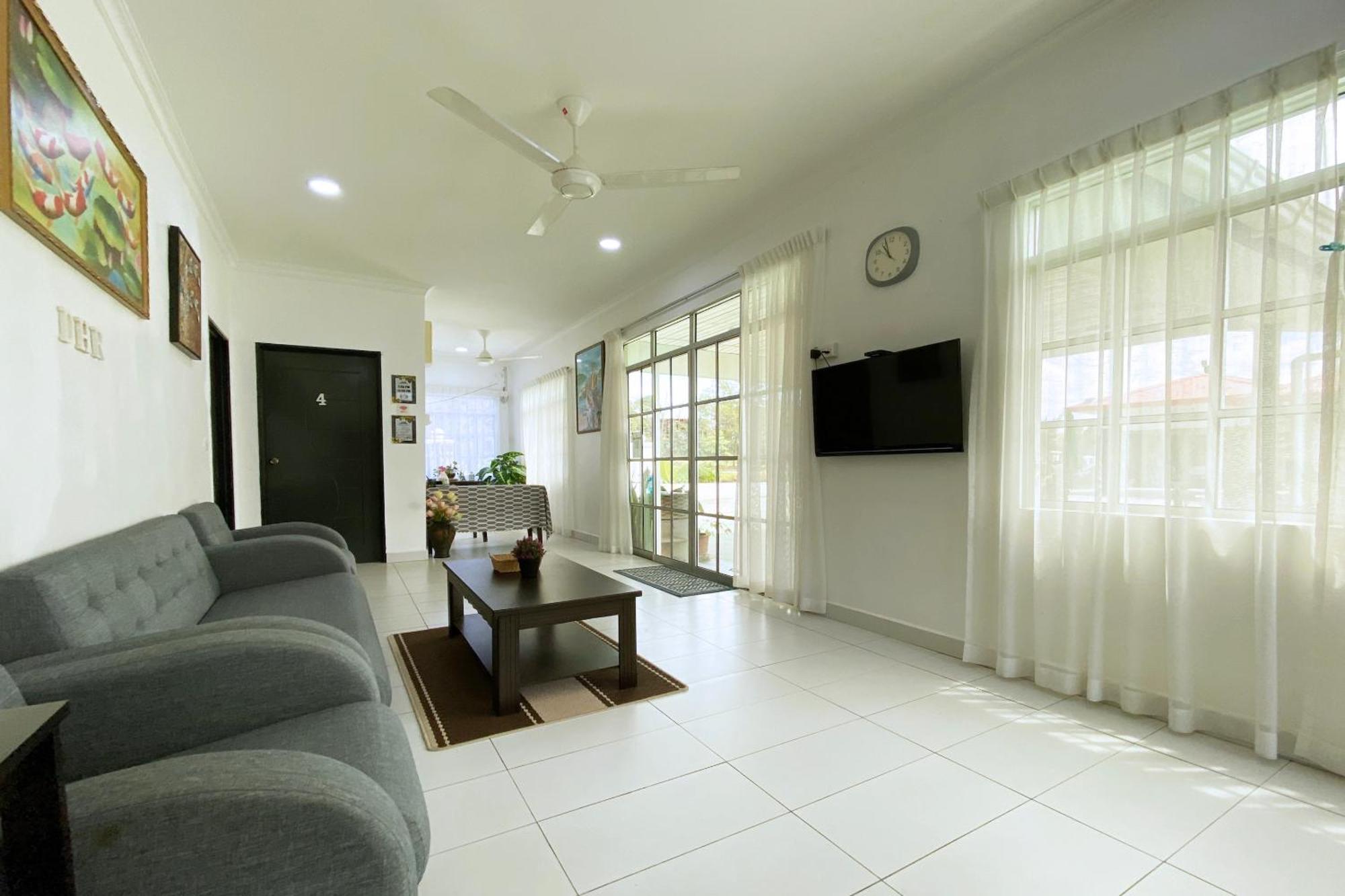 Oyo Home 90230 Dh Residence Kota Belud Екстериор снимка