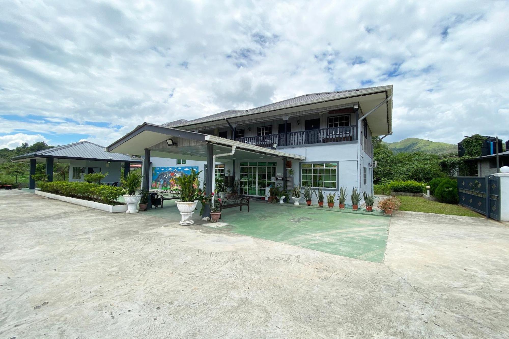 Oyo Home 90230 Dh Residence Kota Belud Екстериор снимка